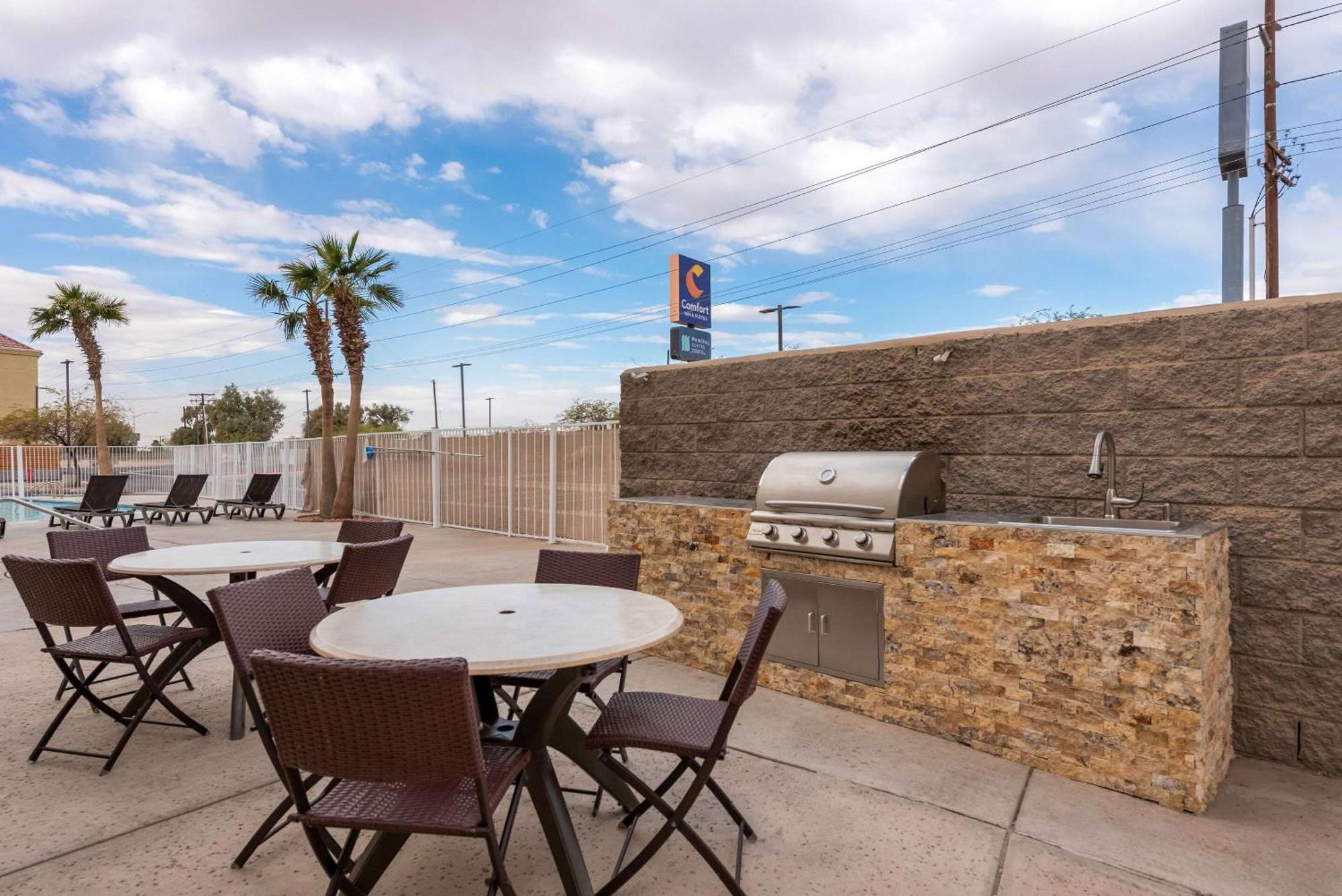 Comfort Inn & Suites El Centro I-8 Exteriér fotografie